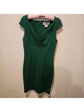 Women's BB Dakota Green Dress Size M